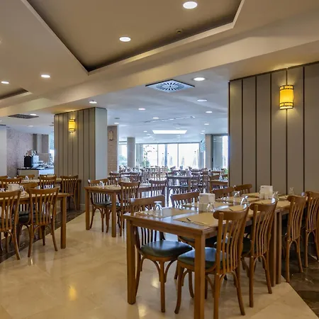 Azure By Yelken リゾート トゥルグトレイス