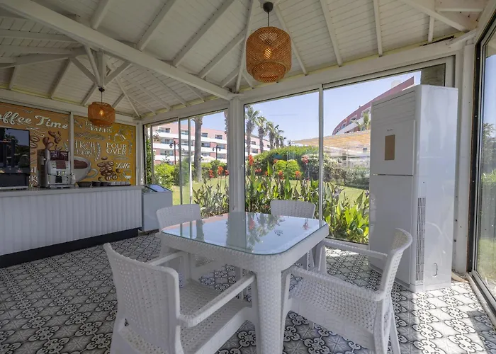 Rezort Azure By Yelken Turgutreis