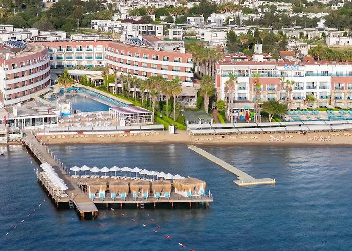 Üdülőközpont Azure By Yelken 5*